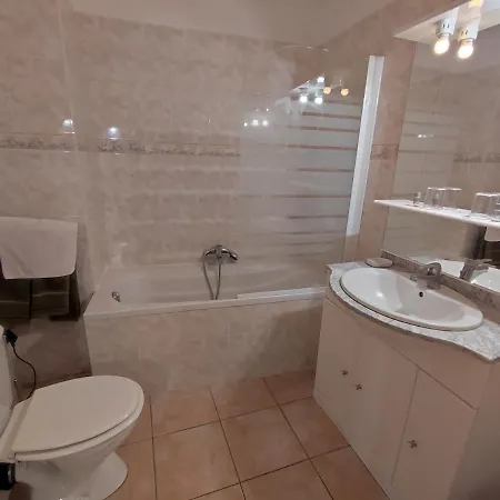 Hotel Lou Jas Soleilhas