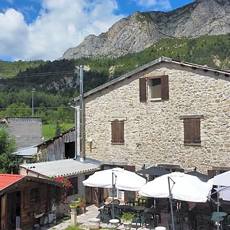 Lou Jas Hotel 2*